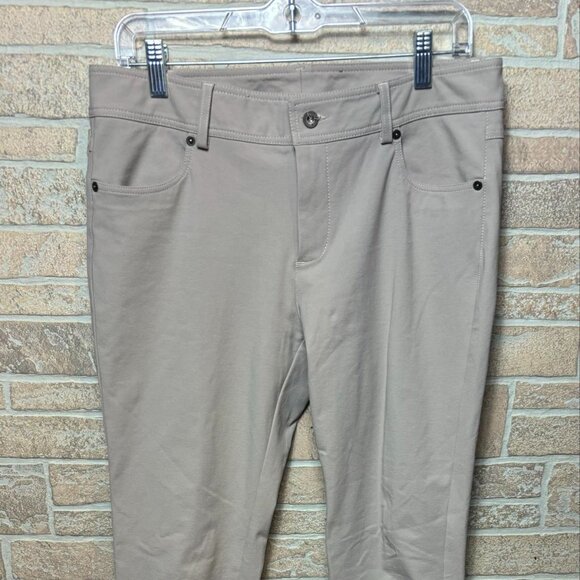 Nina Mclemore Straight Leg Stretch Cotton Sliming Pants Size 8 Tan - Picture 2 of 6